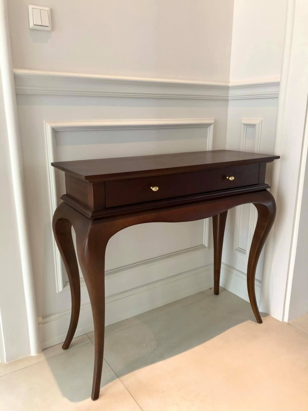 Gỗ Mahogany – Nét Sang Trọng Vượt Thời Gian Trong Biệt Thự Biên Hòa