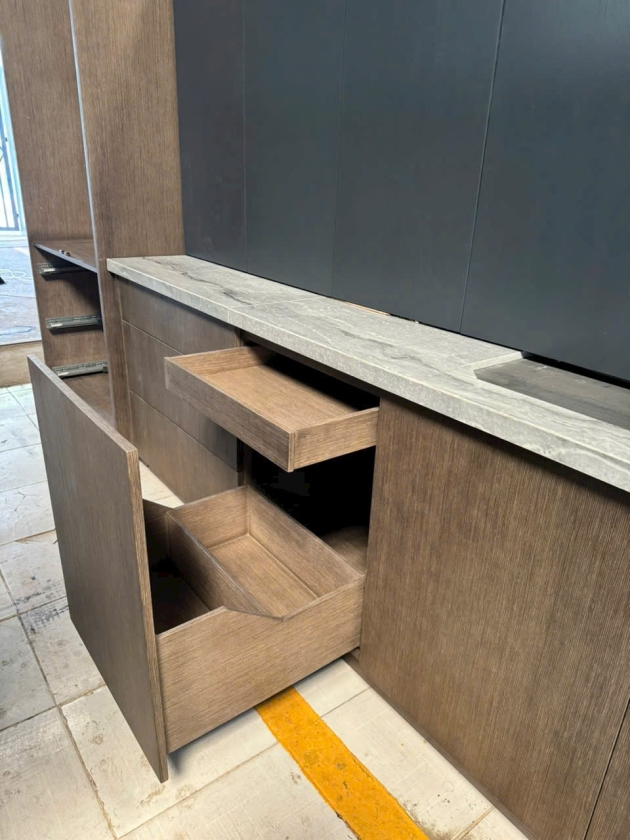 TỪ VIỆT NAM ĐẾN MELBOURNE – HÀNH TRÌNH CỦA NHỮNG SẢN PHẨM NỘI THẤT MANG TINH THẦN NGHỆ THUẬT VÀ CHUẨN MỰC QUỐC TẾ